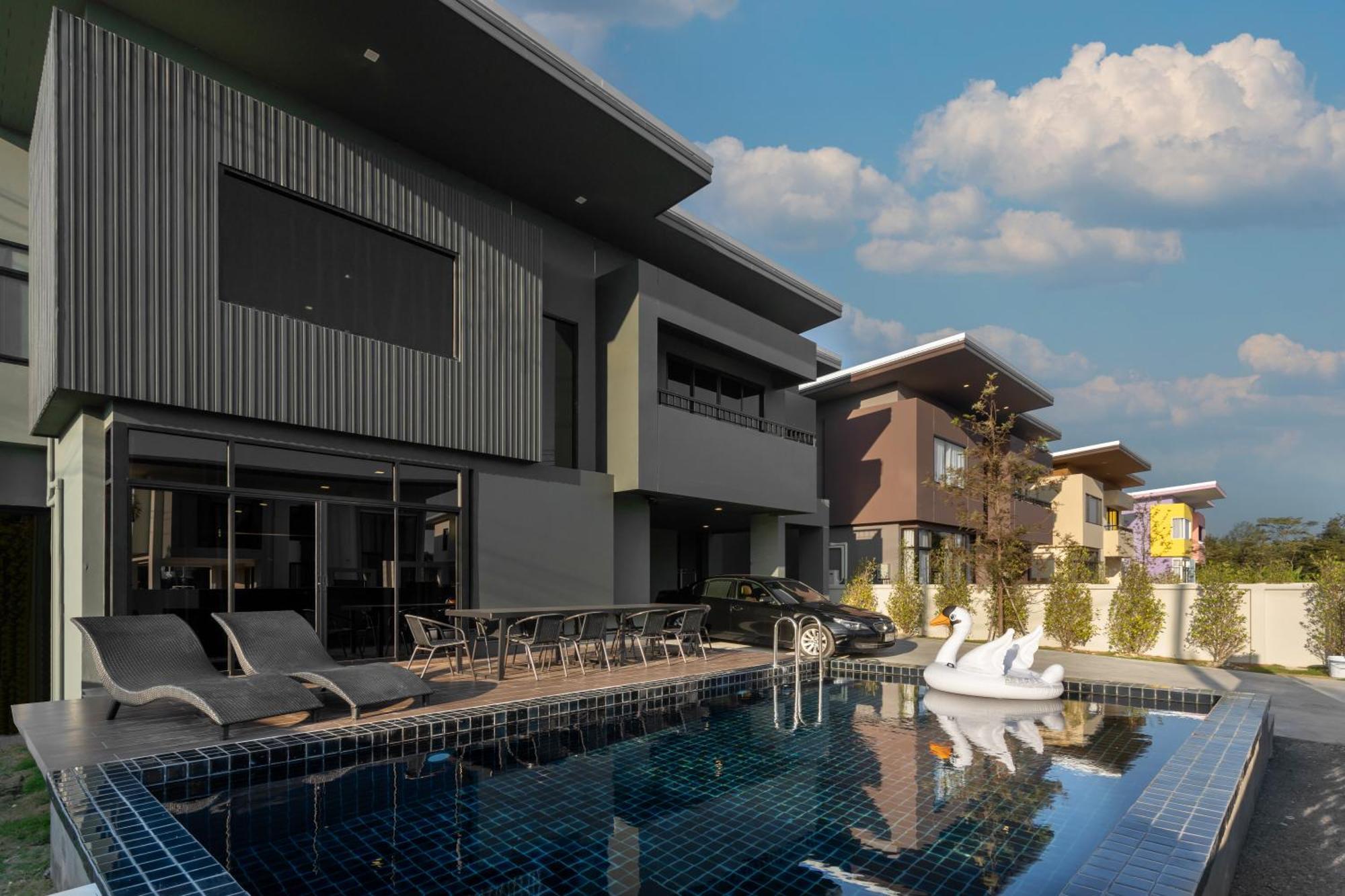 Kanna Pool Villa *